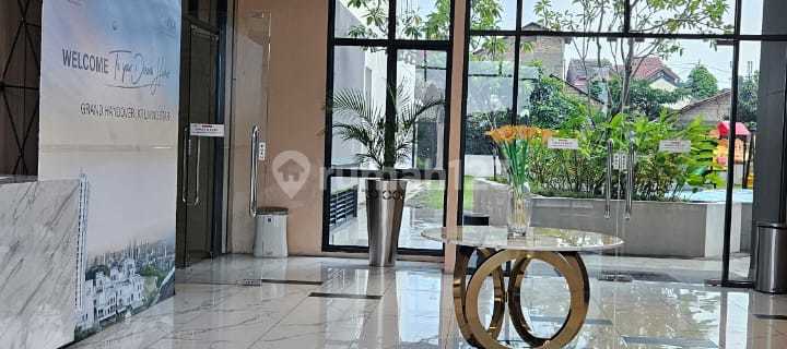 JAKARTA LIVING STAR APARTMENT NEAR THE UNIVERSITY OF INDONESIA 1