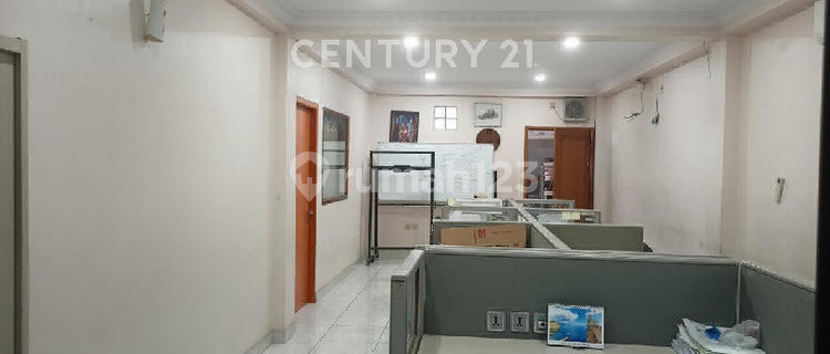 FOR SALE FAST OFFICE HOUSE IN CENTRAL CIKARANG TAPIR AREA 1