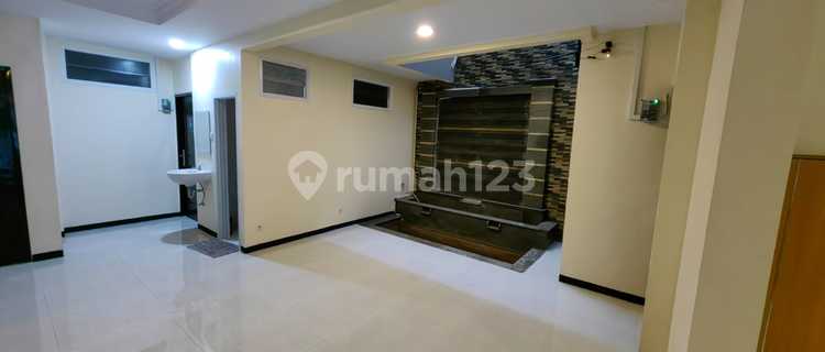 For Sale. Active Boarding House. 1