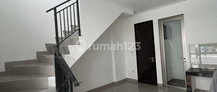 Vco - Dijual Cepat Rumah PIK2 Cluster Nashville Tipe 4,5x10 1