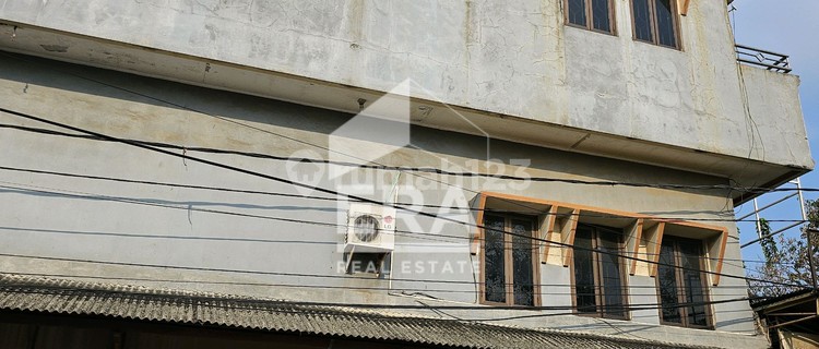 Strategic 4-Story Shophouse 1