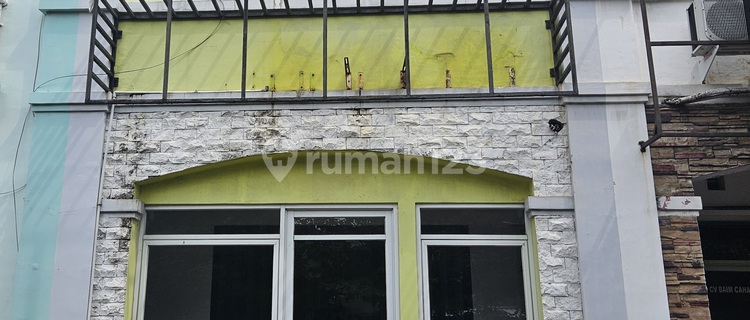 Commercial Shop House in Banjar Wijaya 1