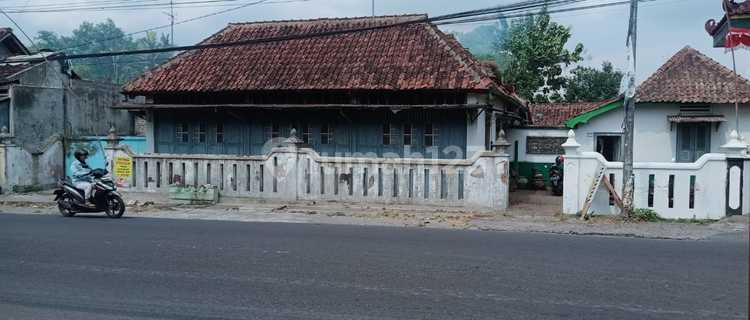 DISEWAKAN Rumah Usaha pinggir Jl. Godean, Sleman 1