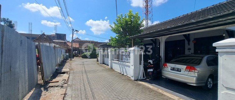 House in a Premium Location Close to UGM Campus, Pandega Wreksa, Depok, Sleman 1