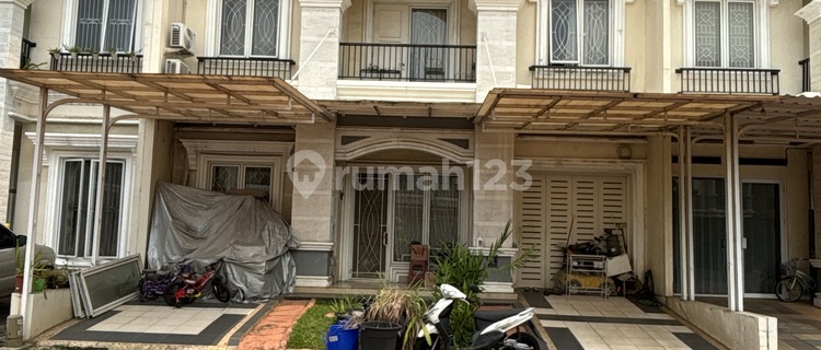 Luxury House in the Center of Gading Serpong, Tangerang 1