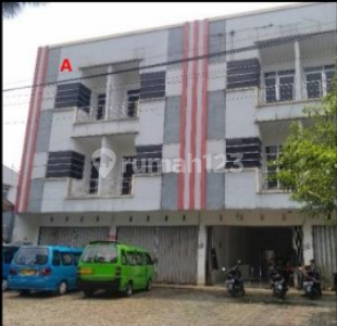 For Sale: 3-Story Shop House Ready to Occupy Strategically Located 1