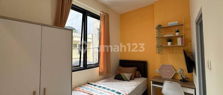 Kost Dijual ROI 11 % Sudah Terisi Full Di Jembatan Lima dekat Grogol Gajah Mada Jakarta Barat 1