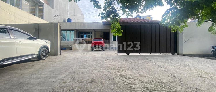 Rumah Luas Siap Huni di Jatimekar Bekasi  1