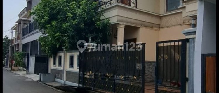 Rumah 2 Lantai Bebas Banjir Rawamangun Jakarta Timur 1