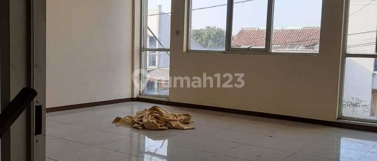 For Sale 2-Story Shop House in Rancamanyar 1
