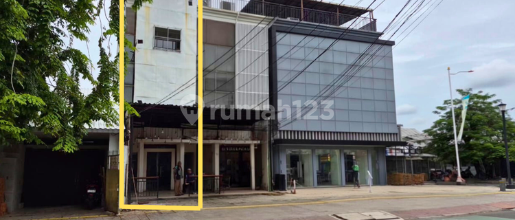 For Rent: Strategic Shop House in a Commercial Location with 2+ Car Access on Tebet Raya Street, South Jakarta 1