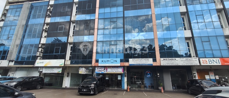 For Rent Strategic Shop House & Ready to Use, spacious parking in Pasar Minggu - Premium Location South Jakarta! 1