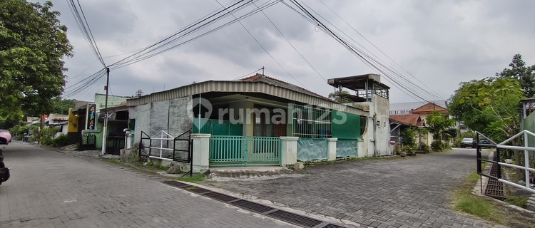 Dijual Rumah Kusumawardani Jl Pahlawan Semarang Kota 1