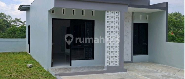 Rumah Nyaman Di Ungaran Barat,view Gunung Ungaran Setiapnhari Rumah 1