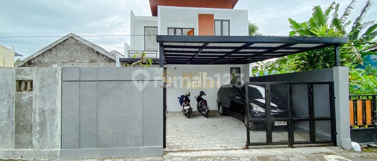 2-Story House Fully Furnished Inside Ring Road Maguwoharjo 1