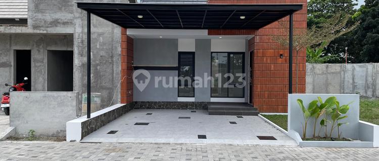 Rumah Idaman Design Tropis Dekat Pasar Cebongan 1