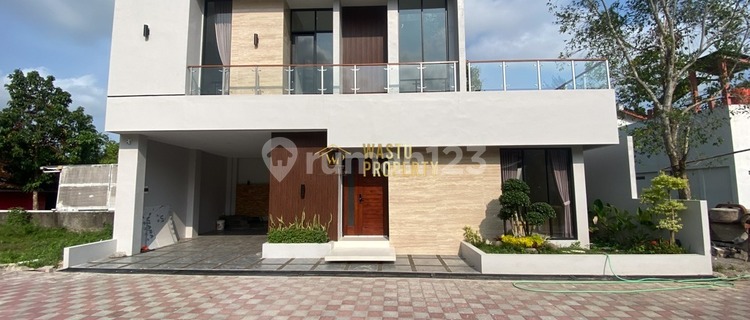 Contemporary 2-Story Ready-to-Occupy House Near Nyia Airport 1