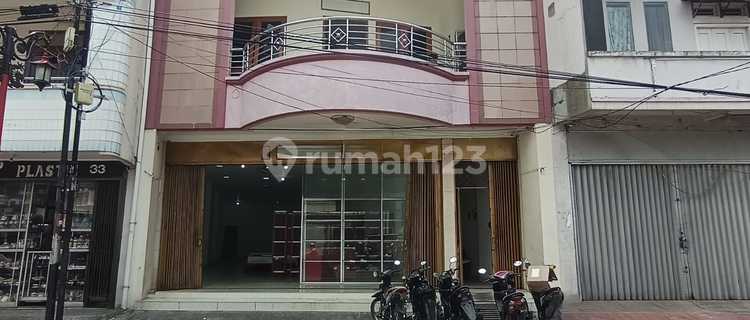 For Rent 1-Story Shop House Ready to Use Near East Bekasi General Hospital 1