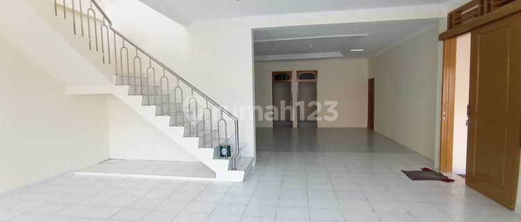 Rumah Sewa Siap Huni Ac 1 Carpot dan Garasi tersedia di Pulo Asem Jakarta Timur 1