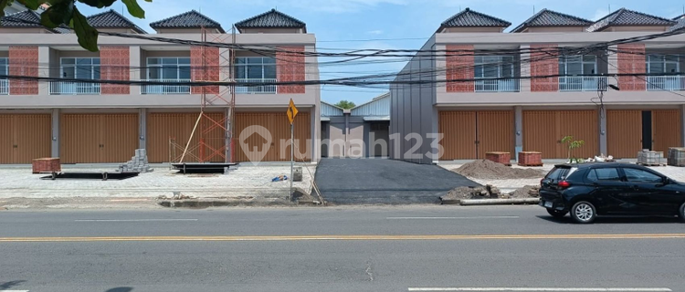 New Strategic Shop House in Mahendradatta North Business Center, Denpasar, Bali 1