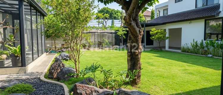 Asri 2-Story House in Villa Environment at Taman Mumbul 1