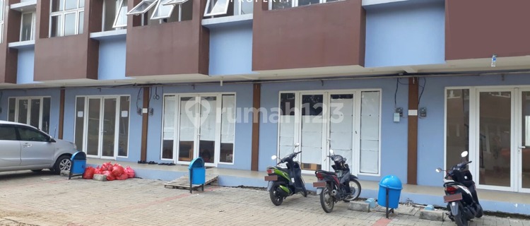 Attached Shophouse Suitable for Business Place in Golden City Sepatan, Tangerang 1