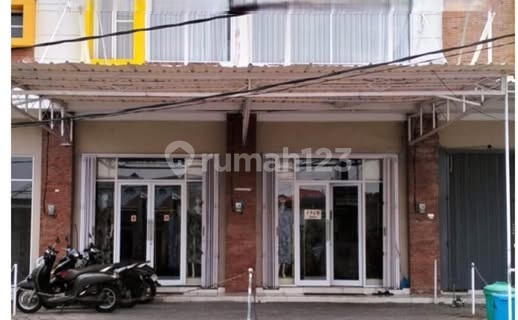 2-Story Ruko with Complete SHM and IMB in Kerobokan Kelod Ev 1