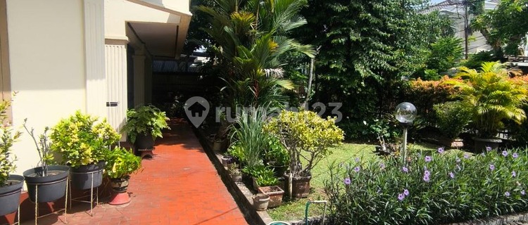 For Sale | Old House | Boarding Rooms & Pavilion | Menteng | Central Jakarta 1