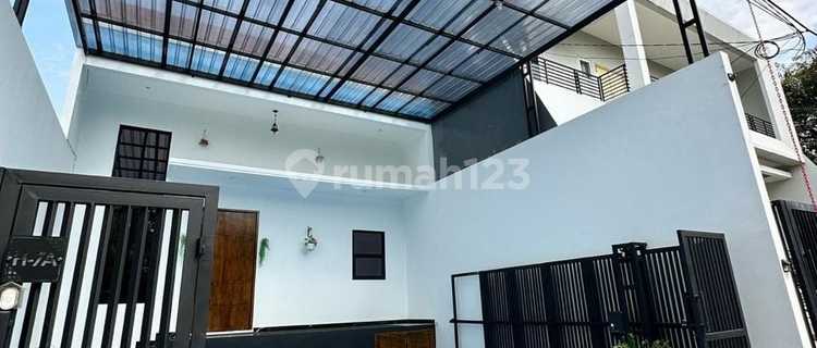 Dijual Rumah 3 Lantai Semi Furnished Di Komplek Sunter Agung, Jakarta Utara 1