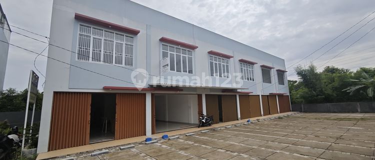 Commercial Building for Sale at a Loss in a Prime Commercial Location 1