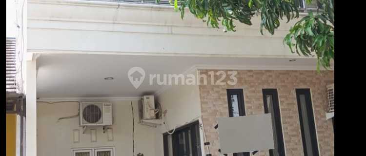 Rumah Semi Furnished 2 Lantai di Pedurungan -Ph 1