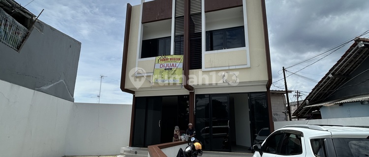 2-Story Shophouse Ready to Occupy in Kedung Halang, Bogor 1