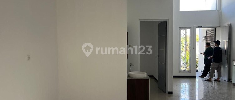 rumah Sukolilo Dian Regency 2, strategis Full renovasi siap huni 1