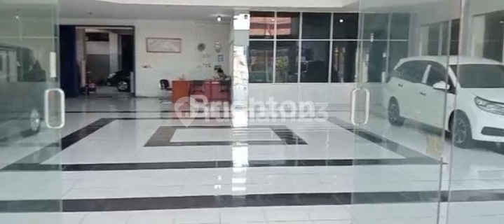 Tempat Usaha Dr. Cipto Semarang 1