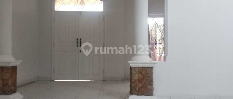 Sale / Rent House in Cipete, Nice and Ready to Occupy 1