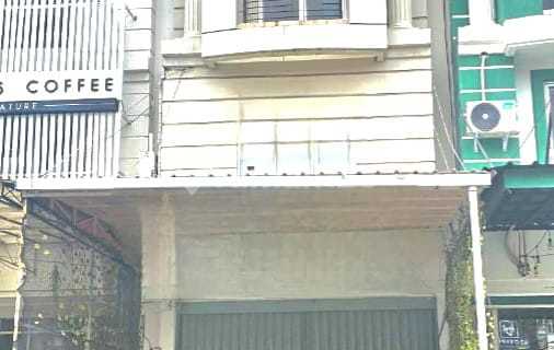 Good Neat Shop House on Green Boulevard of Harapan Indah City, Bekasi 1