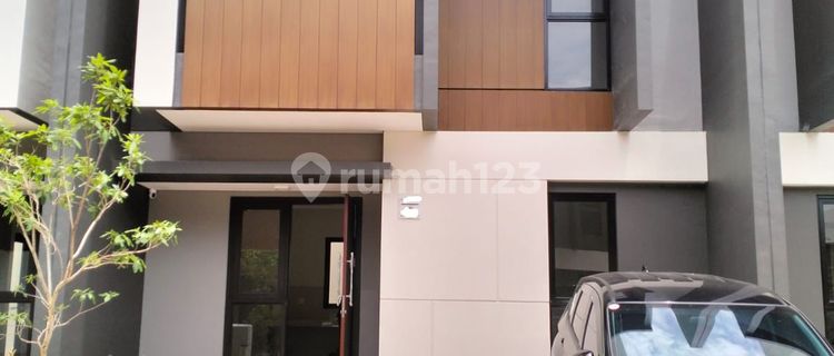 For Sale / Rent New House Sumarecon Crown Gading 1