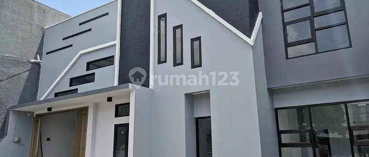 Disewakan Rumah 2 LT Cocok untuk Gudang dan Kantor di Blimbing Malang 1