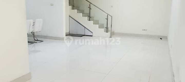Selling a nice minimalist house in Kelapa Gading BCS. 1