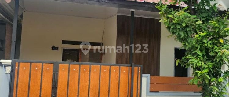 Dijual Rumah Siap Huni di Perumahan Taman Harapan Baru ( Thb ) 1