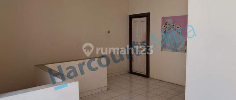 For Sale Fast, Cheap Price, 2-Story Shop House Suitable for Business, Strategic Location, Flood-Free 1