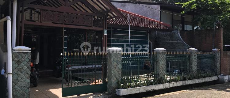 For Sale Ready-to-Occupy House at Affordable Price on Baseball Street Arcamanik, Bandung City 1