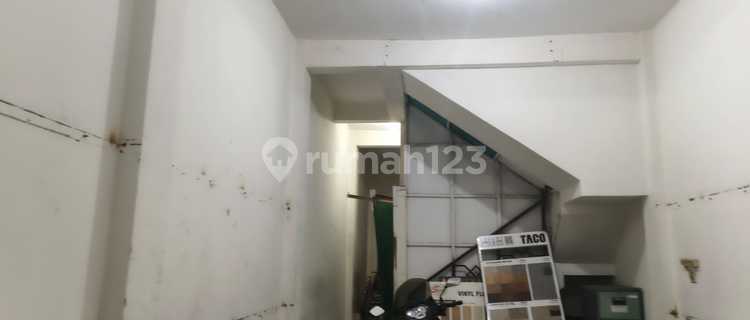 For Rent: Shop House 1