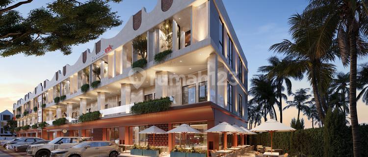 The Pandan Grove Shop House in a 10-Hectare Area in Canggu 1