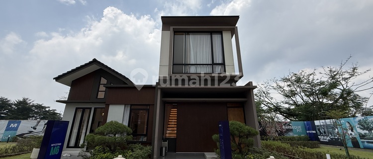 For Sale Ready-to-Live House in Depok, Independent City Area with Lake View 1