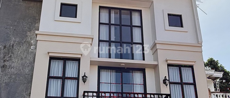 Rumah Baru di Mampang Jakarta Selatan 4 Lantai Private Lift Murah 1