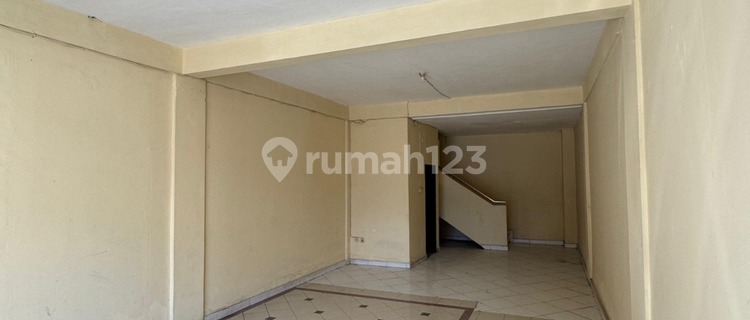 For Rent 2-Story Commercial Building - Gunung Agung 1