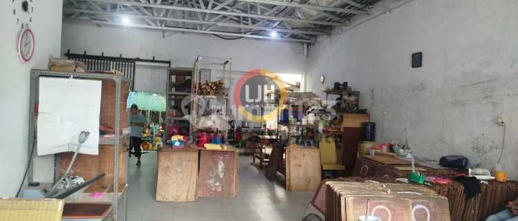 Gudang di Jalan Petek 1