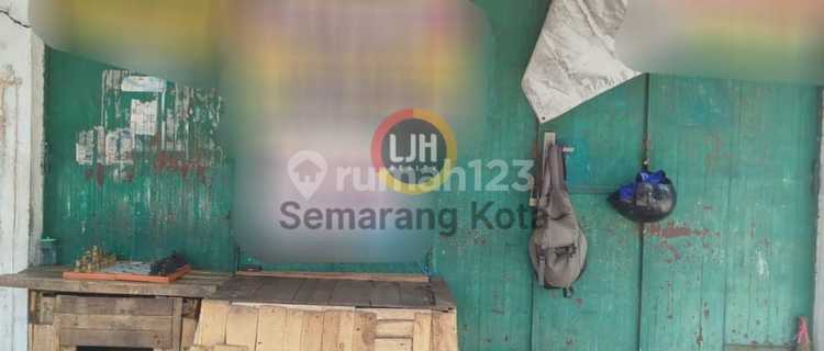 Ruko di Jalan Mt Haryono 1