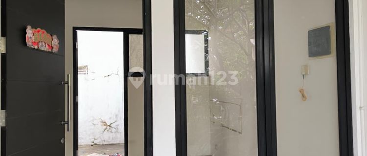 For Sale 2-Story House in Lavesh Phase 2 Cluster, Harapan Indah Bekasi 1